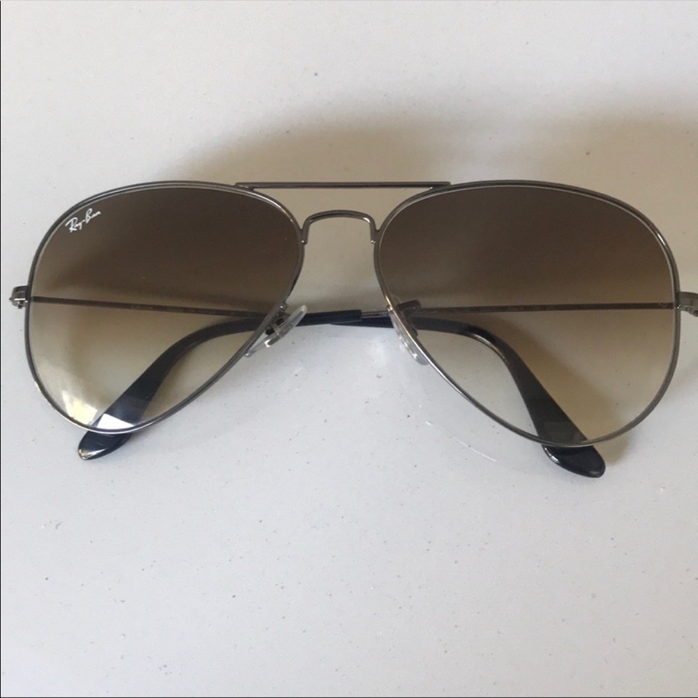 Brown Ray-Ban aviator